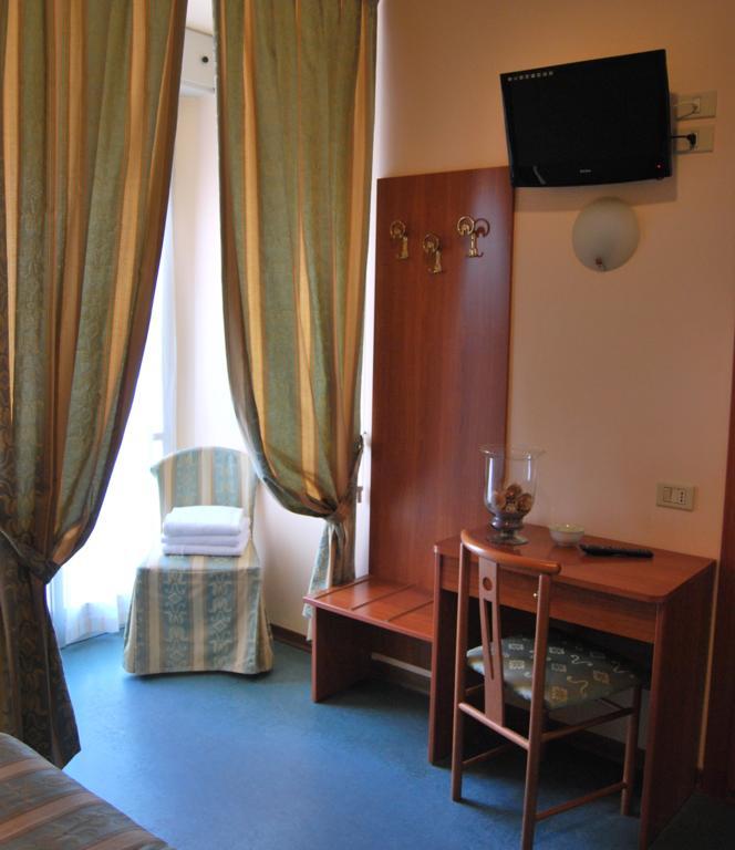 Hotel Acerboli Rímini Habitación foto